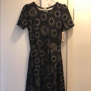 Med LuLaRoe Amelia